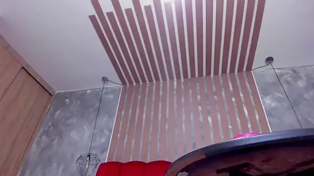 SalomeEvanz online show from April 12, 1:43 am