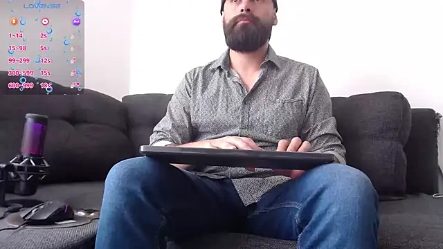 Snapshot of SpermsBank chatting on January 23, 3:43 pm SpermsBank online show from January 23, 3:43 pm