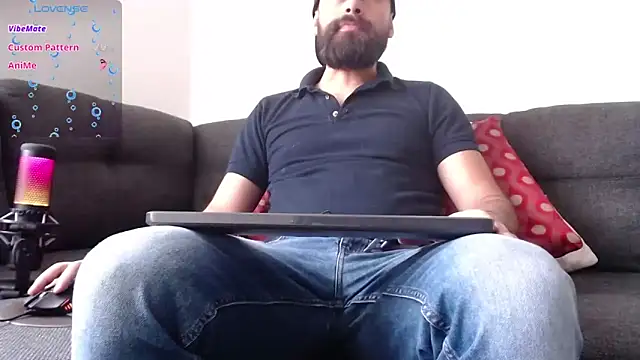 Snapshot of SpermsBank chatting on March 6, 1:46 pm SpermsBank online show from March 6, 1:46 pm