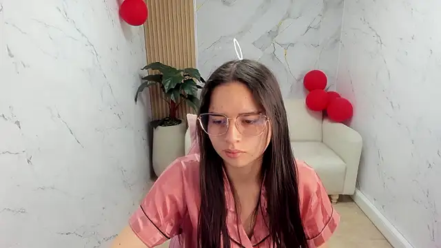 Snapshot of Qetsyah_tf chatting on February 22, 12:58 pm Qetsyah tf online show from February 22, 12:58 pm