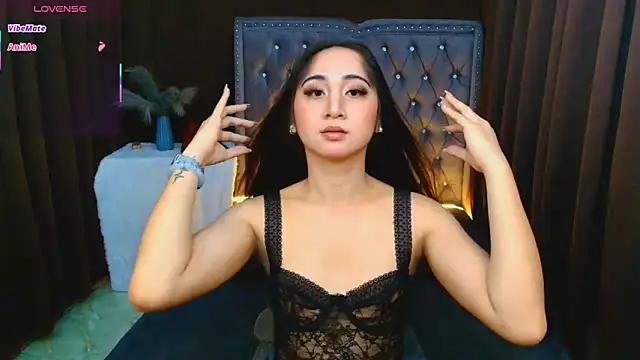 Maureen Hilton online show from February 23, 8:39 pm