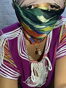 Snapshot of Rabab_Queen chatting on April 28, 12:31 am Rabab Queen online show from April 28, 12:31 am