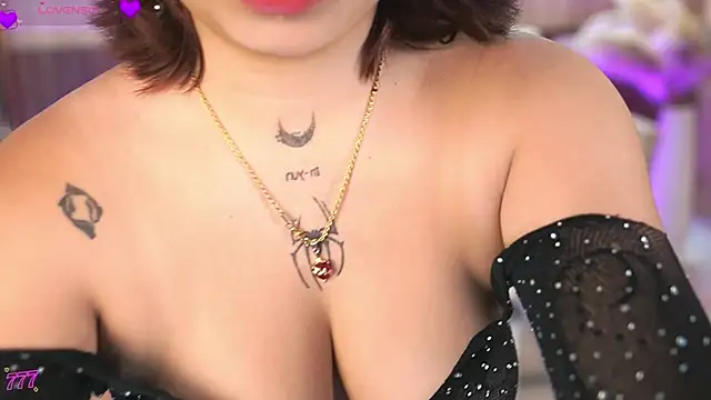 IzisLust online show from February 18, 11:39 am