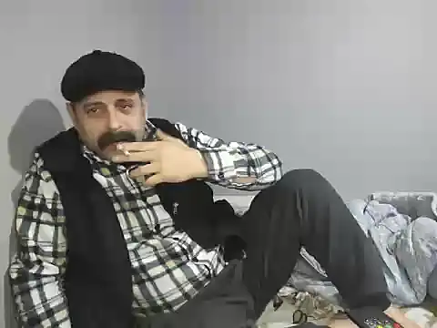 Snapshot of Biracikral chatting on February 6, 8:45 pm Biracikral online show from February 6, 8:45 pm