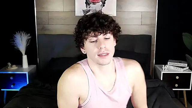 TylerGibson online show from March 10, 4:06 am