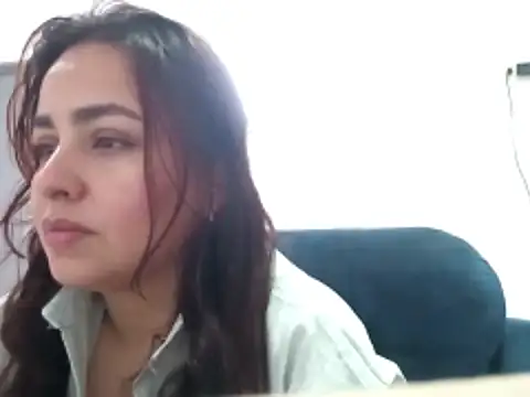 lunitahoney13 online show from February 19, 2:02 pm