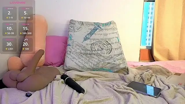 Snapshot of Samantha_Ros chatting on June 3, 2:33 pm Samantha Ros online show from June 3, 2:33 pm