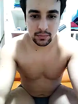 Snapshot of AxelWhitte chatting on February 5, 7:07 pm AxelWhitte online show from February 5, 7:07 pm