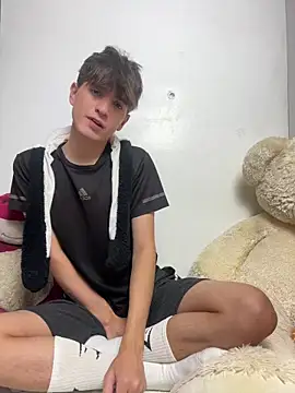 Snapshot of Naim_TheKing chatting on February 16, 5:03 am Naim TheKing online show from February 16, 5:03 am