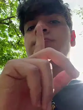 Snapshot of Naim_TheKing chatting on February 20, 2:06 pm Naim TheKing online show from February 20, 2:06 pm