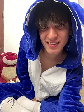 Snapshot of Naim_TheKing chatting on March 1, 3:30 am Naim TheKing online show from March 1, 3:30 am