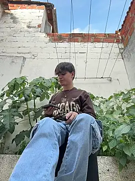 Snapshot of Naim_TheKing chatting on March 1, 9:50 pm Naim TheKing online show from March 1, 9:50 pm