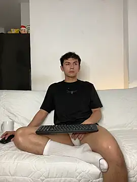 Caydensmit online show from February 1, 3:49 am