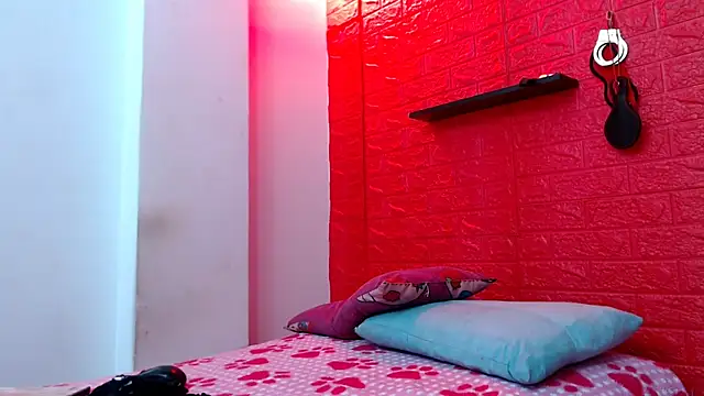 juliette18rose online show from February 13, 7:21 pm