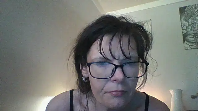 coriplaymate229848 online show from April 28, 10:48 pm