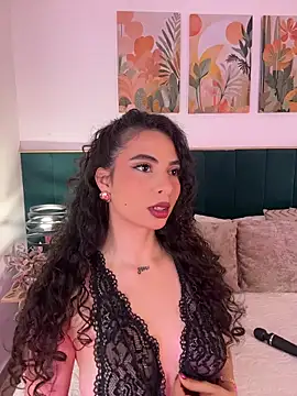 Snapshot of IrinaBlanc chatting on February 1, 12:31 am IrinaBlanc online show from February 1, 12:31 am