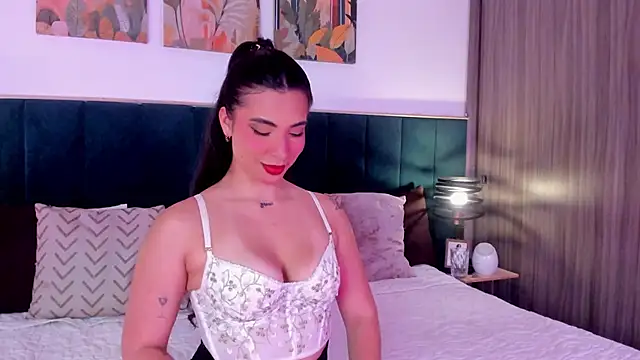 IrinaBlanc online show from April 16, 4:24 am