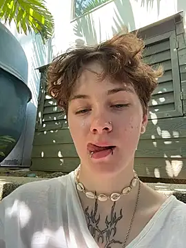 Snapshot of IceMur chatting on March 2, 5:08 am IceMur online show from March 2, 5:08 am