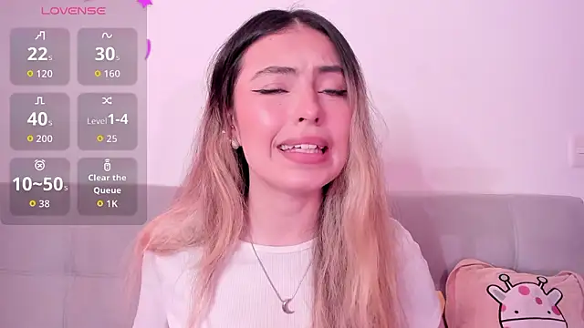 Snapshot of Fernanda_aaaa chatting on February 16, 2:13 pm Fernanda aaaa online show from February 16, 2:13 pm