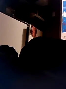 Snapshot of 01Wetlips chatting on February 28, 4:02 am 01Wetlips online show from February 28, 4:02 am