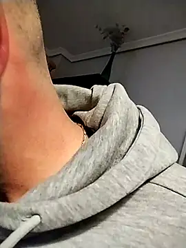 solsit1990 online show from April 5, 12:08 am