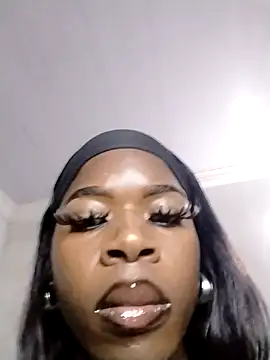 Snapshot of Chocolate_Queenxx03 chatting on July 8, 12:59 am Chocolate Queenxx03 online show from July 8, 12:59 am