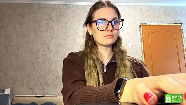 Snapshot of Jolievic chatting on February 20, 11:22 am Jolievic online show from February 20, 11:22 am