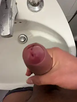 Snapshot of Hurremcan_ chatting on February 22, 6:46 am Hurremcan online show from February 22, 6:46 am