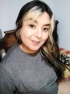 NaraHills  online show from April 20, 2:25 am