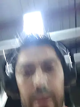 Snapshot of michell_veryhot chatting on February 3, 2:53 am michell veryhot online show from February 3, 2:53 am