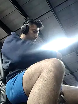 Snapshot of michell_veryhot chatting on February 14, 1:13 am michell veryhot online show from February 14, 1:13 am