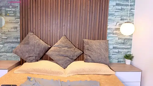 Snapshot of vicky_grey chatting on February 9, 12:31 pm vicky grey online show from February 9, 12:31 pm