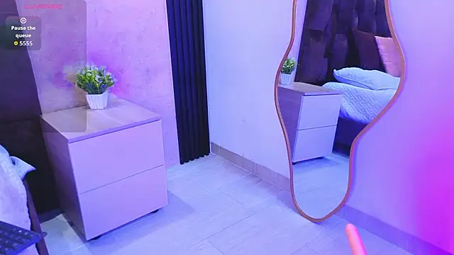 vicky grey online show from March 7, 11:51 am