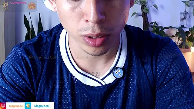 Snapshot of Magnuz_Col chatting on June 8, 1:39 am Magnuz Col online show from June 8, 1:39 am