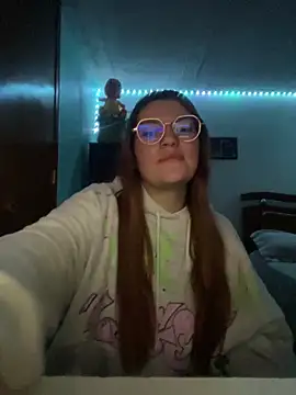 Snapshot of Vixroy7 chatting on February 28, 1:06 am Vixroy7 online show from February 28, 1:06 am