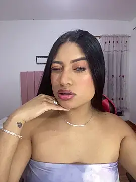 Snapshot of GabrielaZuluaga chatting on February 6, 4:50 am GabrielaZuluaga online show from February 6, 4:50 am