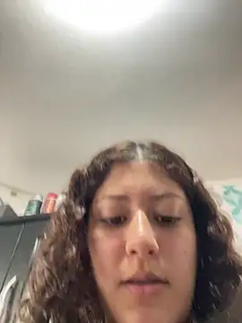 Snapshot of lizzy_luminair chatting on February 2, 5:11 pm lizzy luminair online show from February 2, 5:11 pm