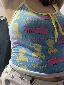 Snapshot of lizzy_luminair chatting on February 3, 2:53 am lizzy luminair online show from February 3, 2:53 am