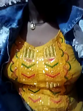 Snapshot of Ayesha_Khan1 chatting on January 18, 10:24 pm Ayesha Khan1 online show from January 18, 10:24 pm