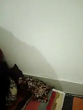 Snapshot of Ayesha_Khan1 chatting on February 13, 4:52 am Ayesha Khan1 online show from February 13, 4:52 am