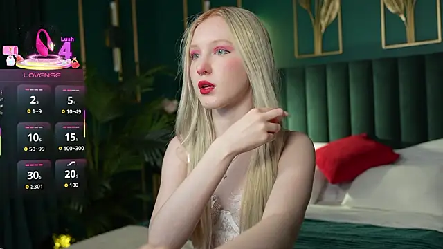 Snapshot of Sia_Hart chatting on February 12, 5:52 pm Sia Hart online show from February 12, 5:52 pm