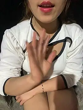 Snapshot of Lonasex99 chatting on February 13, 12:56 pm Lonasex99 online show from February 13, 12:56 pm