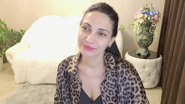 Snapshot of LovelyBeatrice chatting on March 1, 11:01 am LovelyBeatrice online show from March 1, 11:01 am