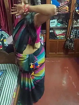 Snapshot of Little-Roshni chatting on February 6, 4:32 pm Little-Roshni online show from February 6, 4:32 pm