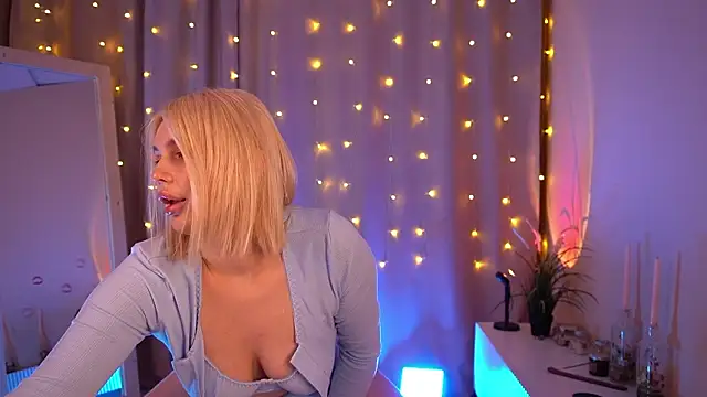 AmeliaWeells online show from February 19, 5:03 am