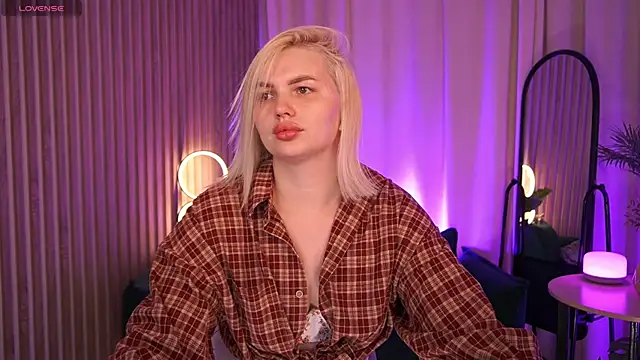 AmeliaWeells online show from May 26, 4:08 am