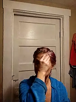 BusyB1983 online show from March 23, 9:02 am