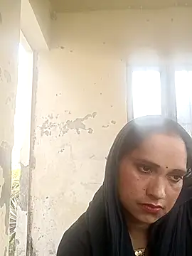 Cute-karisma1234 online show from February 25, 9:30 am