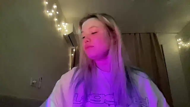 Lulu Di online show from March 18, 10:02 pm