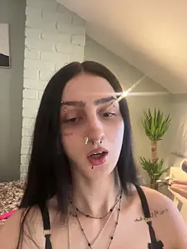 bellaxlauren online show from March 24, 3:50 pm